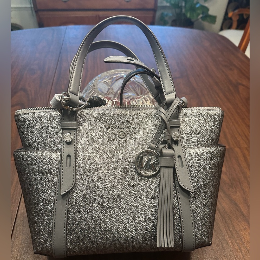 NWT Michael Kors am Sullivan bag